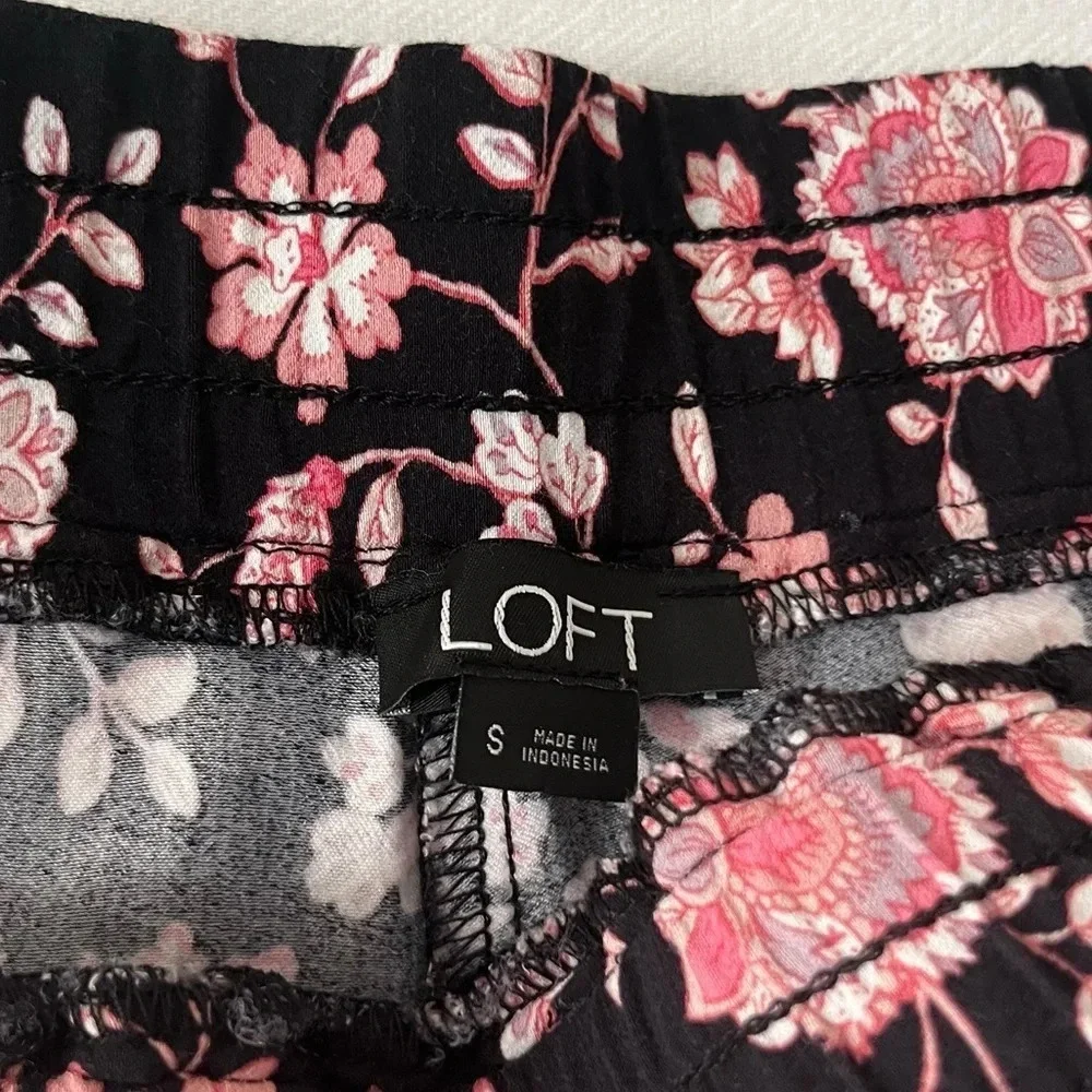 LOFT Beachy Boho Pink Floral Elastic Waist Pull On Summer Shorts